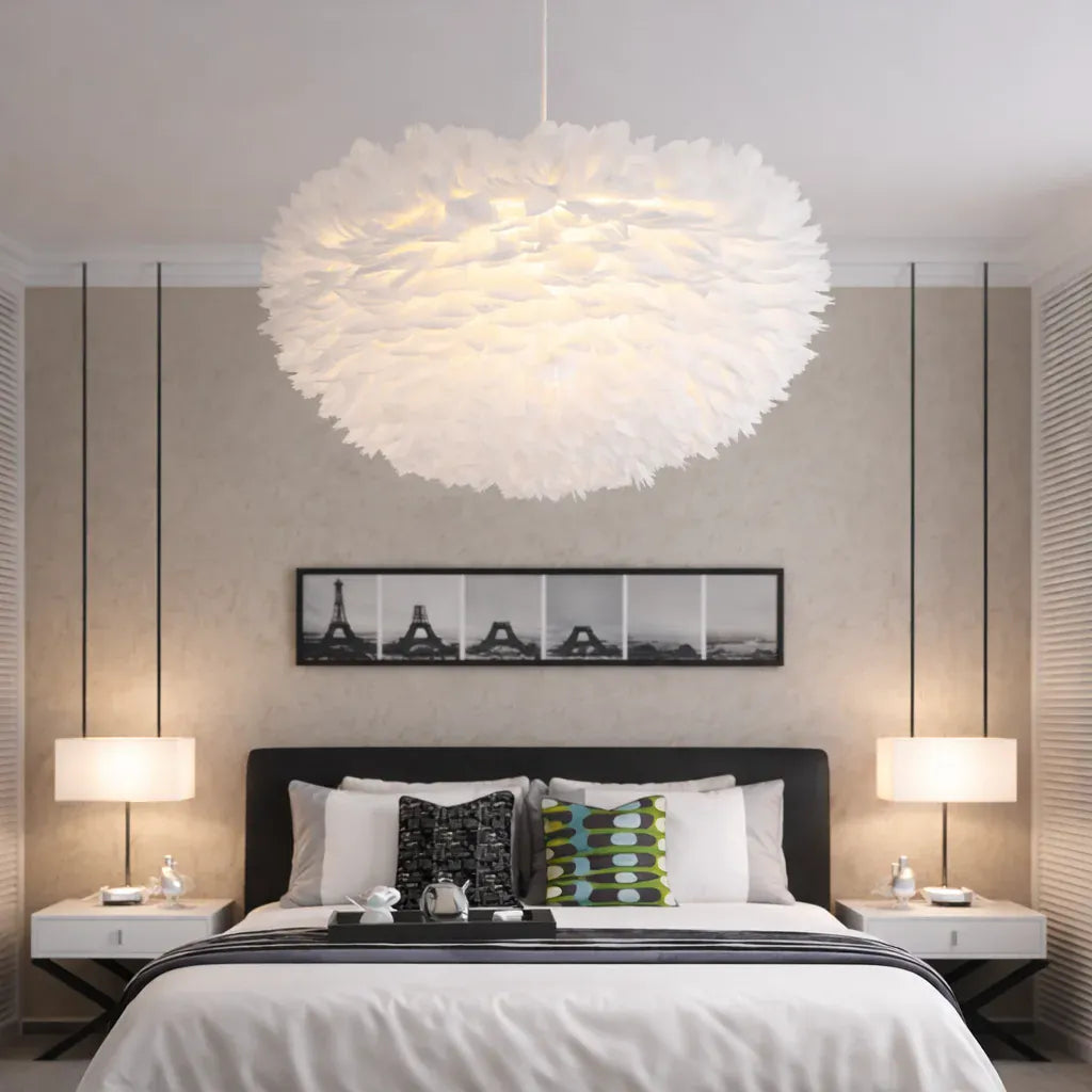 Suspension plume blanche - Blank Suspension plume blanche – Sublimez votre intérieur avec légèreté
