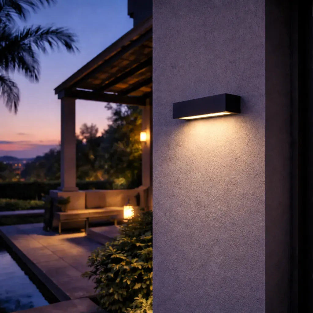 Lampe de jardin murale - Uria Lampe de jardin murale : Illuminez vos espaces avec style et élégance