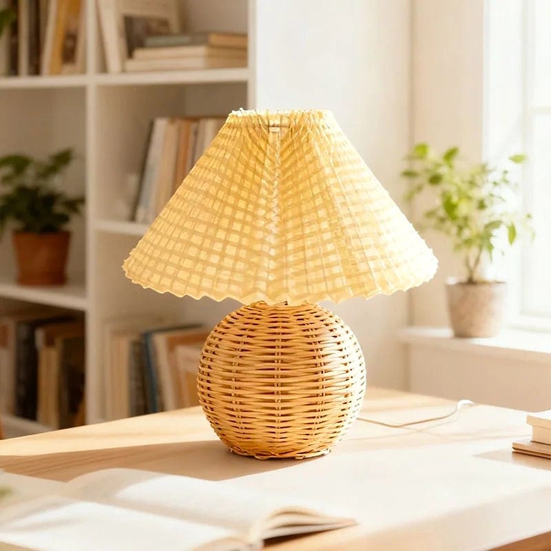 Lampe en bambou - Julio Lampe en bambou - Julio : lumière douce, style naturel