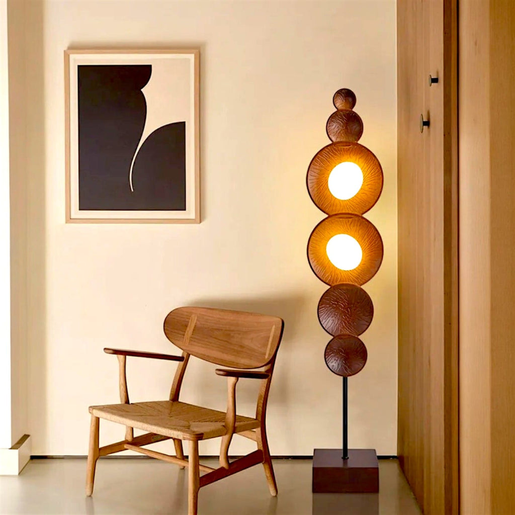 Lampe sur pied design bois - Rota Lampe sur pied design bois - Rota Éclairez votre espace