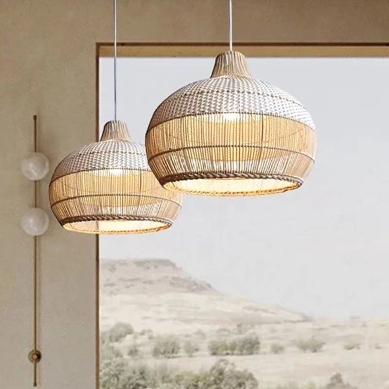 Luminaire en rotin suspendu - Hyota Luminaire en rotin suspendu - Hyota : Un charme naturel