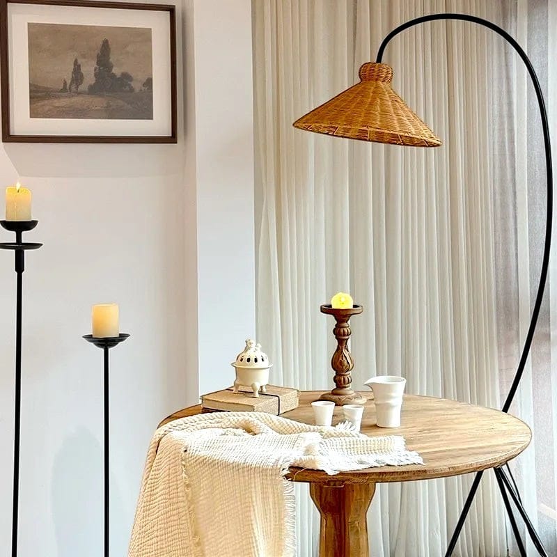 Lampadaire arc rotin - Jora Lampadaire arc rotin - Jora Apportez charme naturel