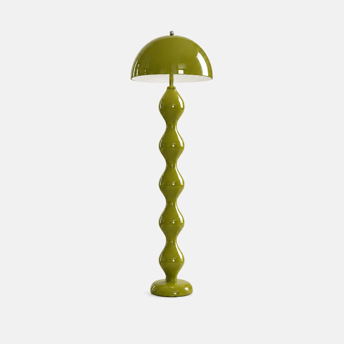 Lampadaire Laro vert olive laqué, pied ondulé et abat-jour dôme, photo sur fond uni
