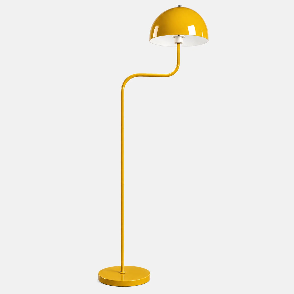 Lampadaire champignon Vinto jaune laqué, 152 cm, sur fond uni