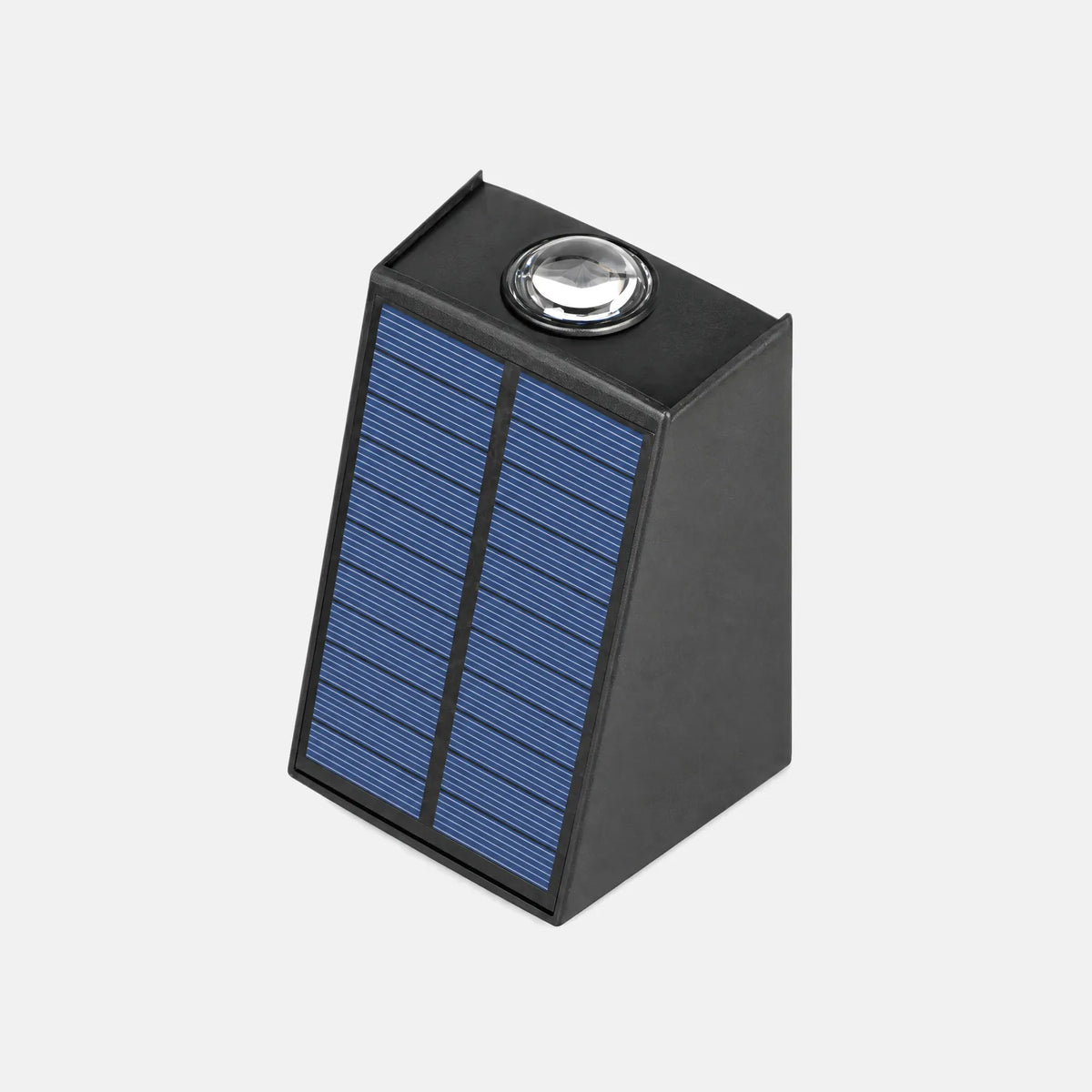 Applique solaire extérieure Salou noire avec panneau solaire, sur fond uni