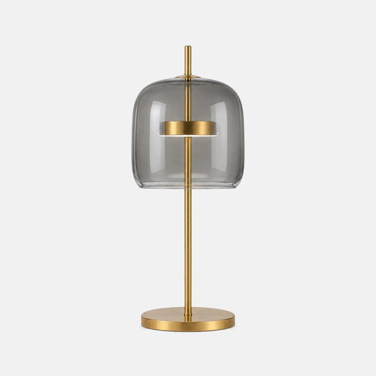 Lampe de table en verre Lumio, verre fumé gris et pied en laiton, sur fond uni