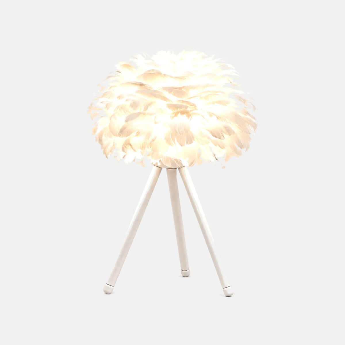 Lampe de table plume Plumo blanche sur trépied blanc, sur fond uni