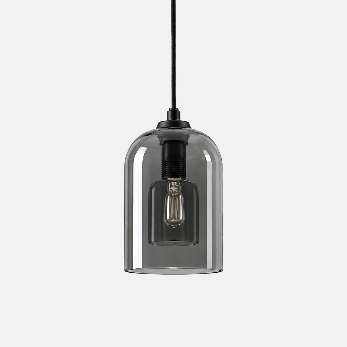 Lampe suspendue en verre Koro, verre fumé gris, sur fond uni