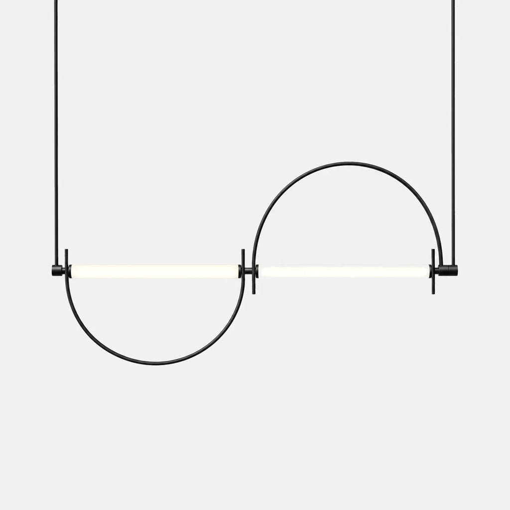 Lustre design LED Zaro noir, tube lumineux de 200 cm et deux demi-cercles, sur fond uni
