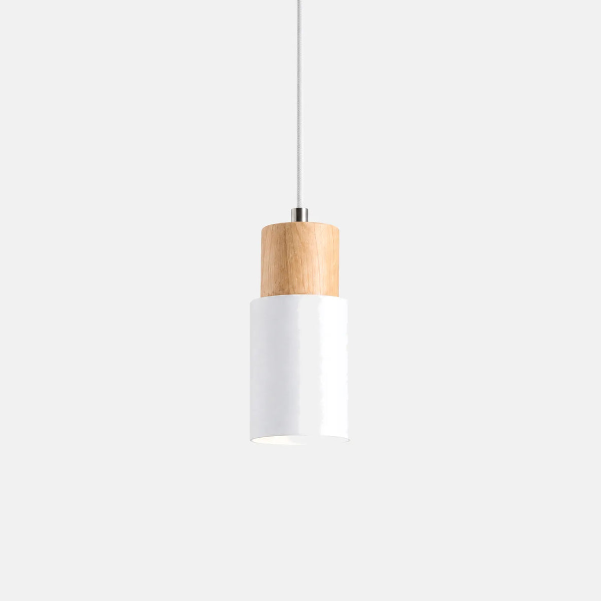 Mini suspension Ori blanche avec capuchon en bois, sur fond uni