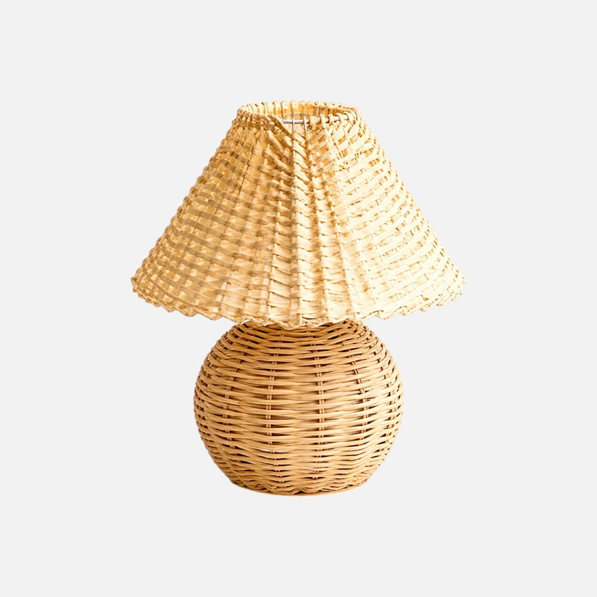 Lampe en bambou - Julio Lampe en bambou - Julio : lumière douce, style naturel