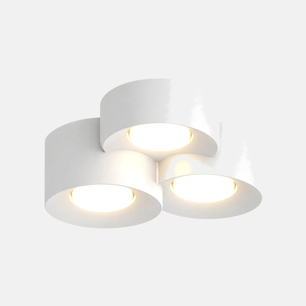 Plafonnier cylindrique Kiara blanc, trois cylindres, sur fond uni